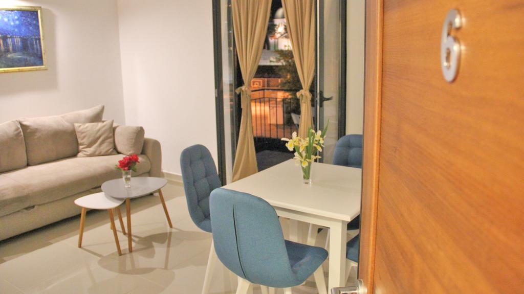 Filipa Apartment Котор Екстериор снимка